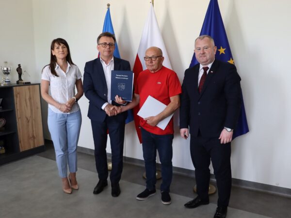 Pierwsza umowa na remont dwóch pracowni praktycznej nauki zawodu w ZS nr 3 już podpisana