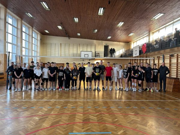 Walentynkowy Turniej Piłki Siatkowej w „Staszicu”!!! 