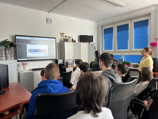 „Cyberbezpieczeństwo w finansach osobistych”