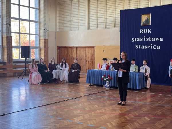 Akademia z okazji Święta Konstytucji 3 Maja i 2026 Roku Stanisława Staszica pod honorowym patronatem Starosty Włoszczowskiego pana Dariusza Czechowskiego.